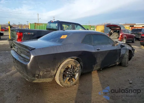 2019 Dodge Challenger Sxt z USA, uszkodzony, nr VIN 2C3CDZGG2KH684741